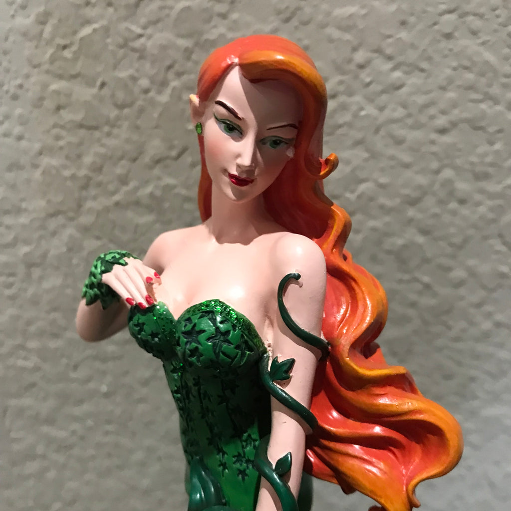 DC Showcase Poison Ivy Figurine Resin Statue Couture store De Force