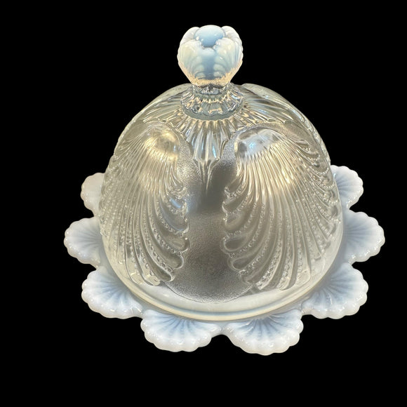 Mosser Seashell Pattern Round Butter Cheese Dish With Dome Lid Crystal Opalescent New USA