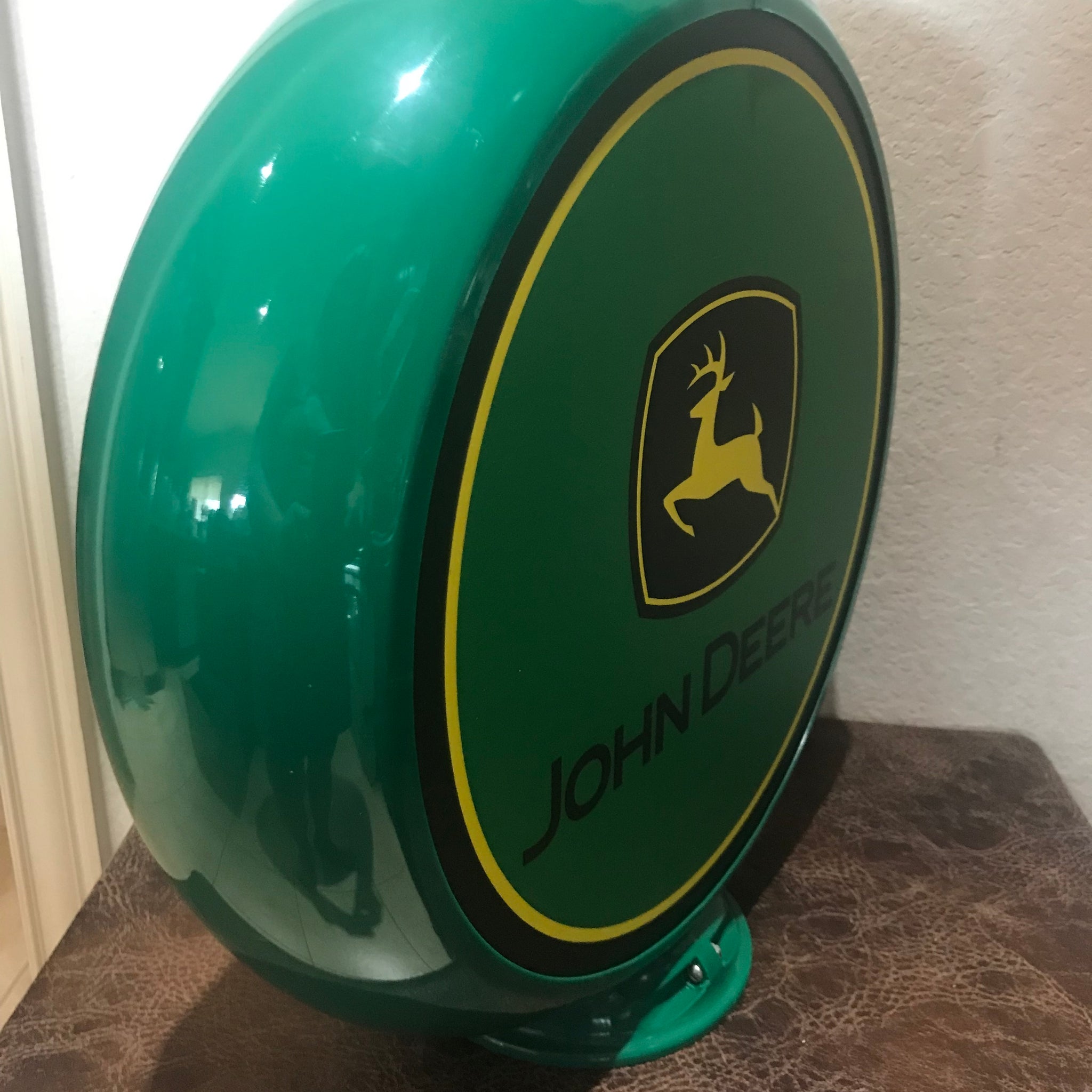 John Deere Reproduction Gas offers Pump Globe